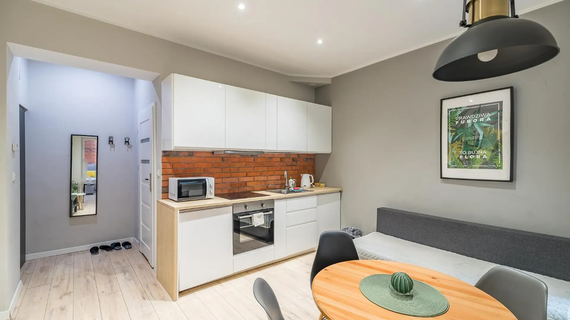 Starowislna Apartment - Balcony, Top Location - By Rentujemy Krakow