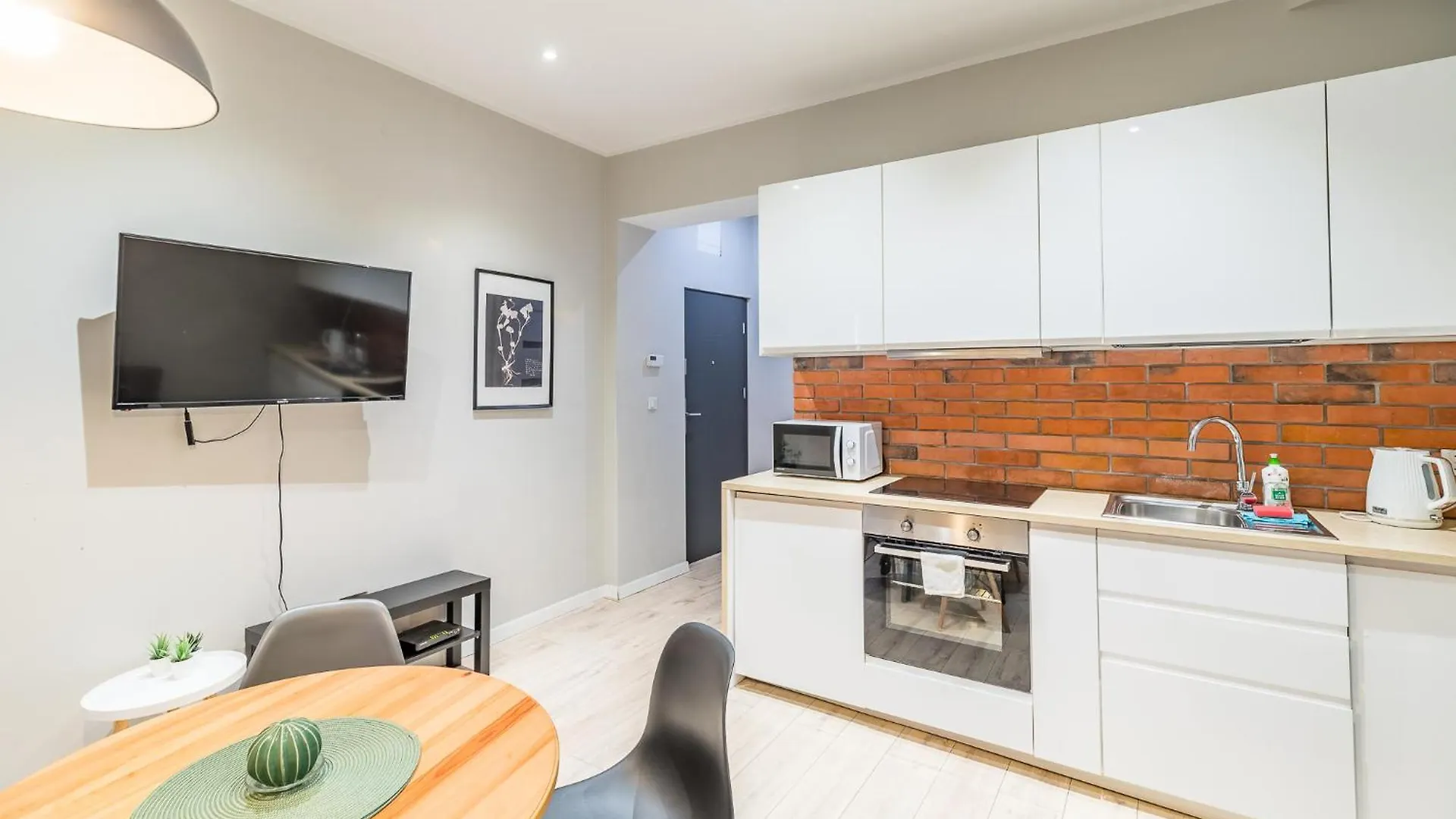 Starowislna Apartment - Balcony, Top Location - By Rentujemy Krakow
